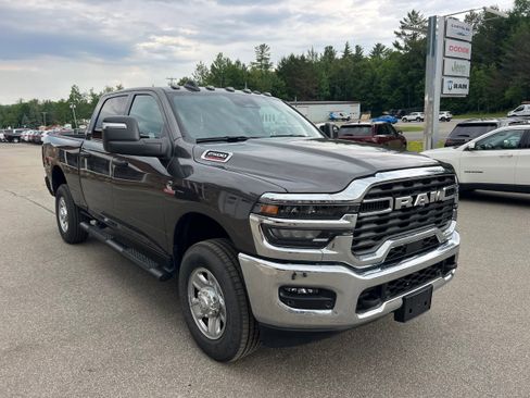 New 2025 RAM 2500 Tradesman AWD/4WD image 3