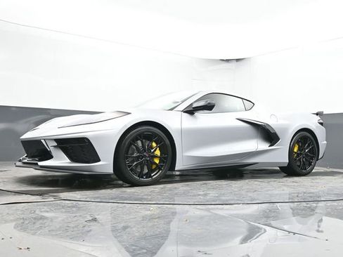 New 2026 Chevrolet Corvette Stingray Premium Cpe w/ Z51 Performance Package image 38