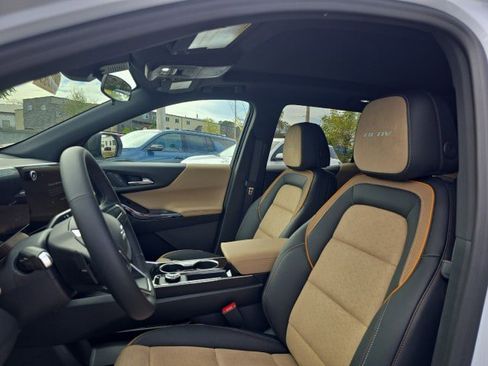 New 2026 Chevrolet Equinox ACTIV w/ Convenience Package III image 5