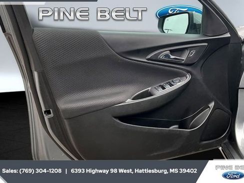 Used 2023 Chevrolet Malibu LT w/ Driver Confidence Package image 17
