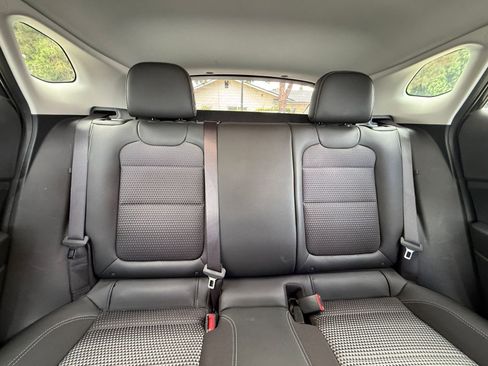 Used 2025 Chevrolet Trax LT FWD image 35