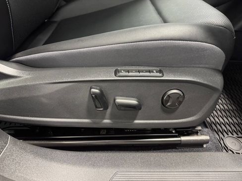 Used 2023 Volkswagen ID.4 Pro S image 24