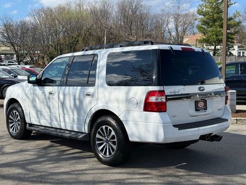 Used 2015 Ford Expedition XLT AWD/4WD image 8