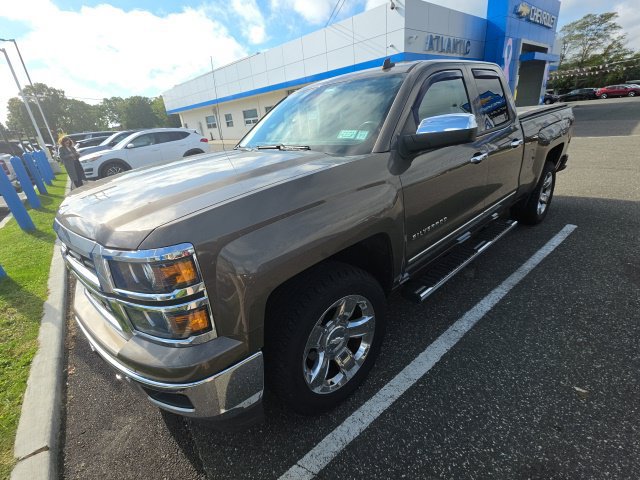 Used 2014 Chevrolet Silverado 1500 LTZ Z71 w/ LTZ Plus Package AWD/4WD image 2