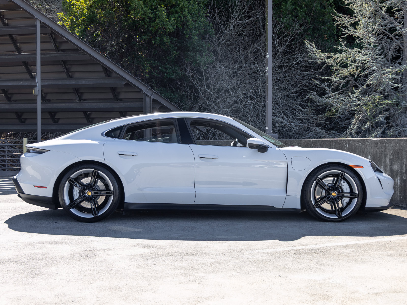Certified 2022 Porsche Taycan 4S AWD/4WD image 12