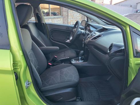 Used 2012 Ford Fiesta SE image 14