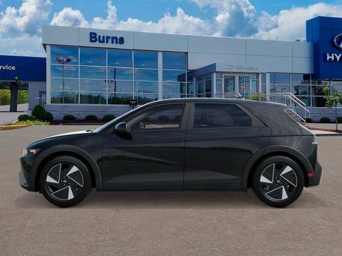 New 2026 Hyundai Ioniq 5 SEL image 3