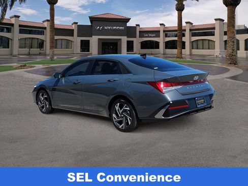 Certified 2025 Hyundai Elantra SEL FWD image 6
