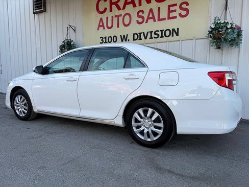 Used 2013 Toyota Camry LE FWD image 9