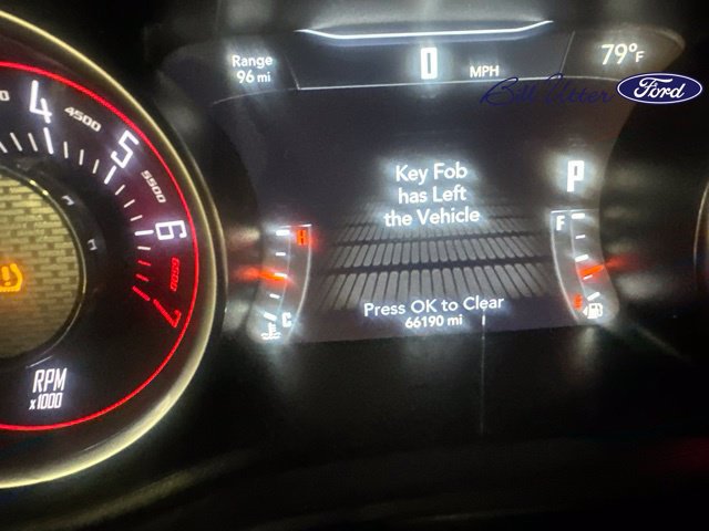 Used 2020 Dodge Challenger SXT RWD image 3