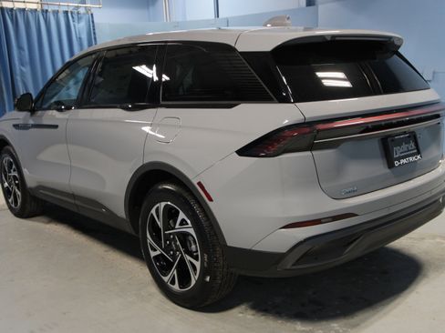 New 2026 Lincoln Nautilus Premier w/ Jet Appearance Package image 33