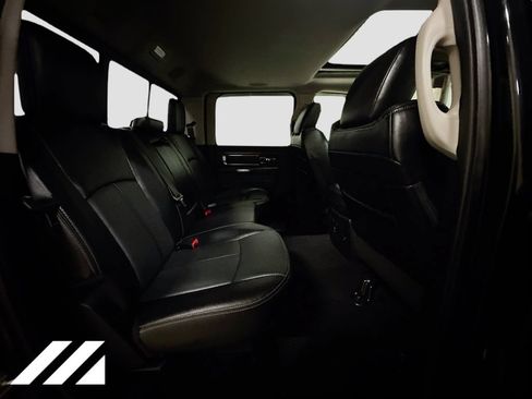 Used 2018 RAM 1500 Laramie w/ Convenience Group AWD/4WD image 16