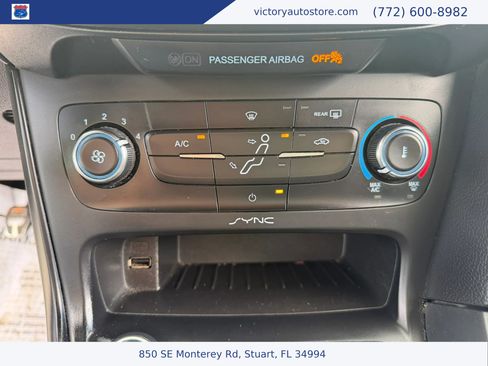 Used 2017 Ford Focus ST FWD image 41