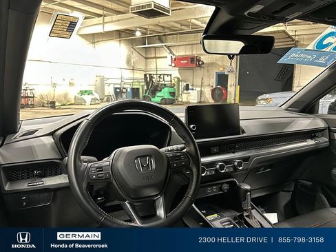 Used 2025 Honda CR-V Sport-L image 15