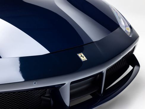 Used 2018 Ferrari 488 Spider RWD image 13