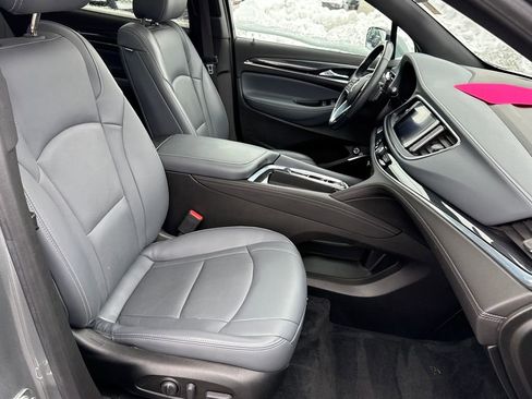 Used 2023 Buick Enclave Essence w/ Experience Buick Package image 8