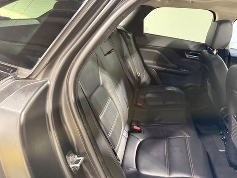 Used 2020 Jaguar F-PACE Prestige image 40