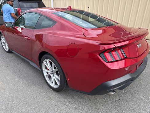 Used 2024 Ford Mustang GT Premium RWD image 3