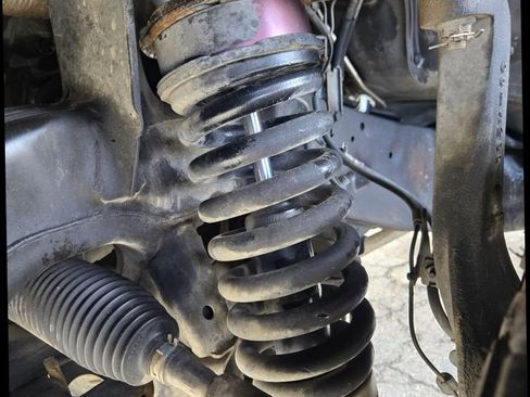 Used 2013 Toyota Tundra 4x4 CrewMax w/ TRD Off-Road Pkg image 32