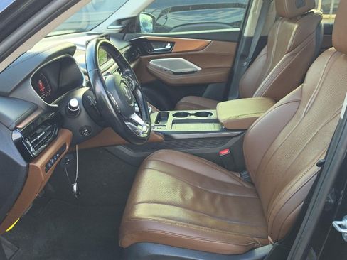 Used 2025 Acura MDX w/ Technology Package FWD image 4