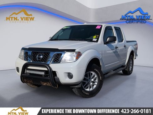Used 2016 Nissan Frontier SV image 1