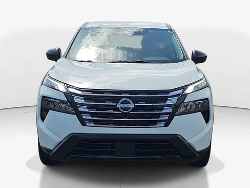 Used 2024 Nissan Rogue S FWD image 12