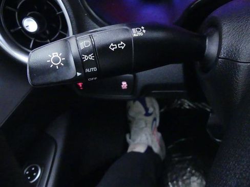 Used 2023 Kia Forte LXS image 18