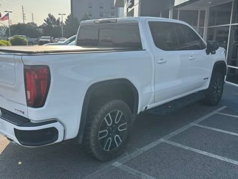 Used 2023 GMC Sierra 1500 AT4 w/ AT4 Preferred Package AWD/4WD image 4