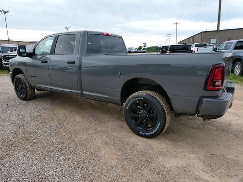 New 2026 RAM 3500 Big Horn AWD/4WD image 7