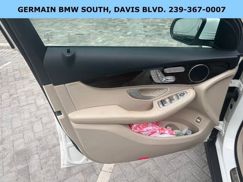 Used 2022 Mercedes-Benz GLC 300 image 12