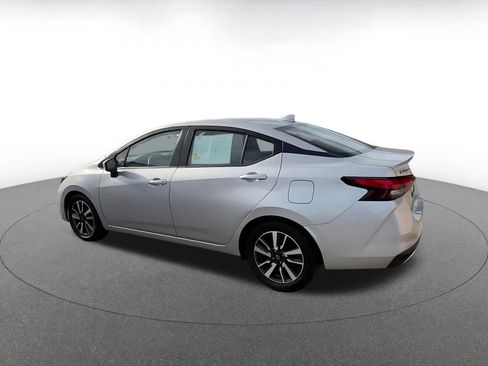 Used 2025 Nissan Versa SV FWD image 10