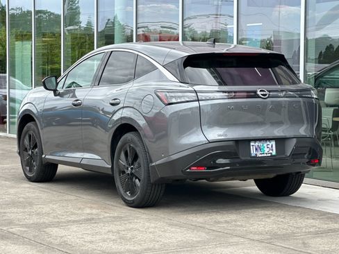 Used 2025 Nissan Murano SV AWD/4WD image 5