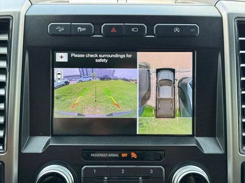 Used 2018 Ford F150 Platinum w/ Equipment Group 701A Luxury AWD/4WD image 50