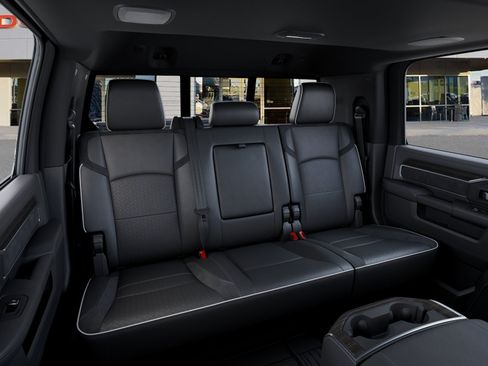 New 2026 RAM 2500 Laramie AWD/4WD image 15