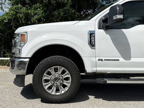 Used 2022 Ford F250 XLT w/ XLT Value Package AWD/4WD image 5