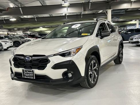 Used 2024 Subaru Crosstrek 2.0i Premium image 5