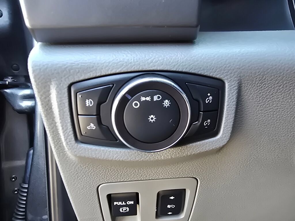 Used 2019 Ford F150 XLT w/ Equipment Group 302A Luxury AWD/4WD image 23