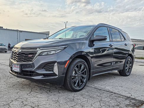 Used 2023 Chevrolet Equinox RS w/ RS Leather Package AWD/4WD image 3