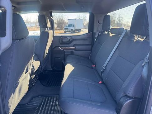 Used 2021 GMC Sierra 1500 SLE image 16