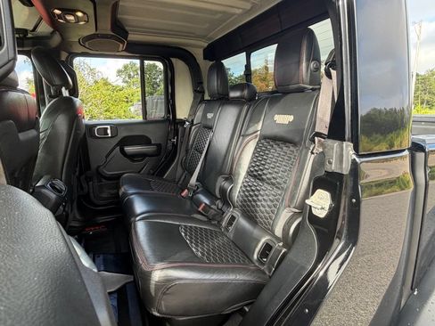 Used 2021 Jeep Gladiator Rubicon w/ Safety Group AWD/4WD image 15