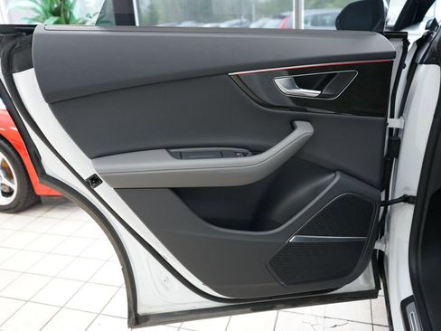 Used 2023 Audi Q8 Premium Plus AWD/4WD image 59