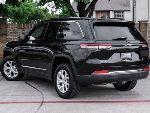 Used 2023 Jeep Grand Cherokee Limited w/ Trailer Tow Prep Group (B) image 19