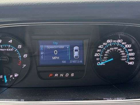 Used 2018 Ford Taurus SEL image 18