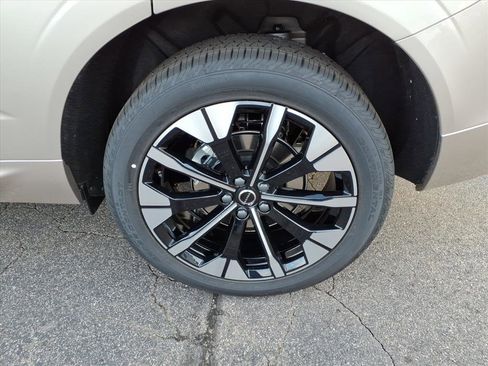 New 2026 Volvo XC60 B5 Plus w/ Protection Package Premier image 9