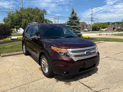Used 2012 Ford Explorer XLT w/ Class III Trailer Tow Pkg