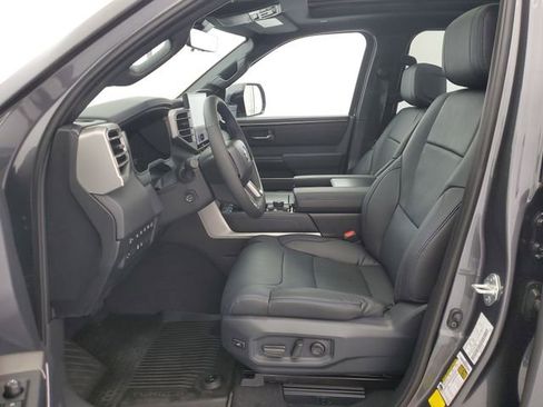 Used 2026 Toyota Tundra Platinum AWD/4WD image 18
