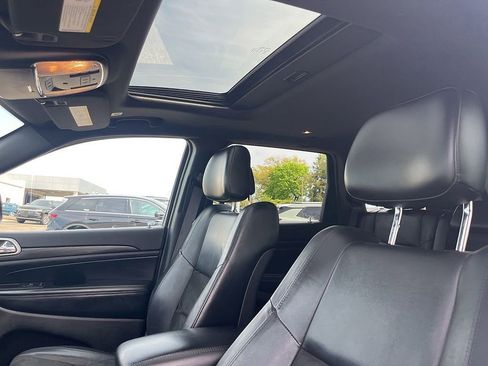 Used 2019 Jeep Grand Cherokee Altitude AWD/4WD image 27