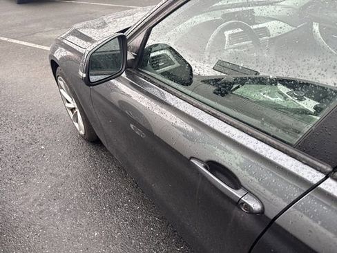 Used 2018 BMW 320i xDrive 320i xDrive w/ Convenience Package image 15