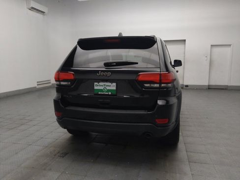 Used 2016 Jeep Grand Cherokee Laredo 75th Anniversary AWD/4WD image 7