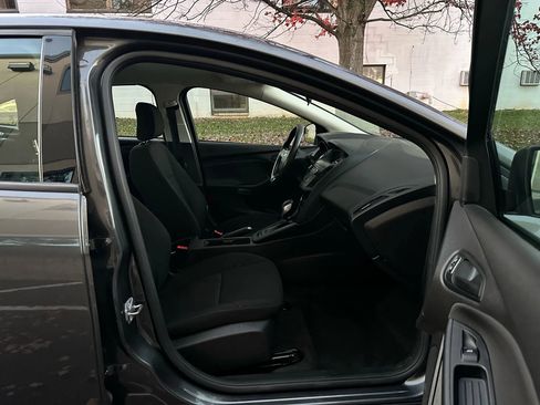 Used 2018 Ford Focus S image 17